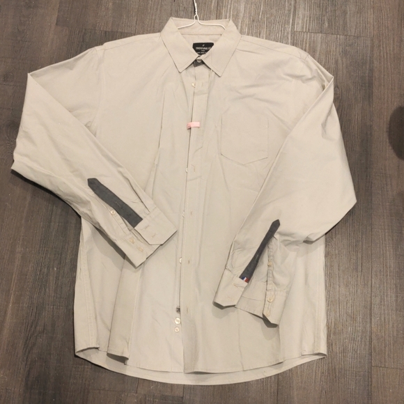 Long sleeve dress shirt - Picture 1 of 3